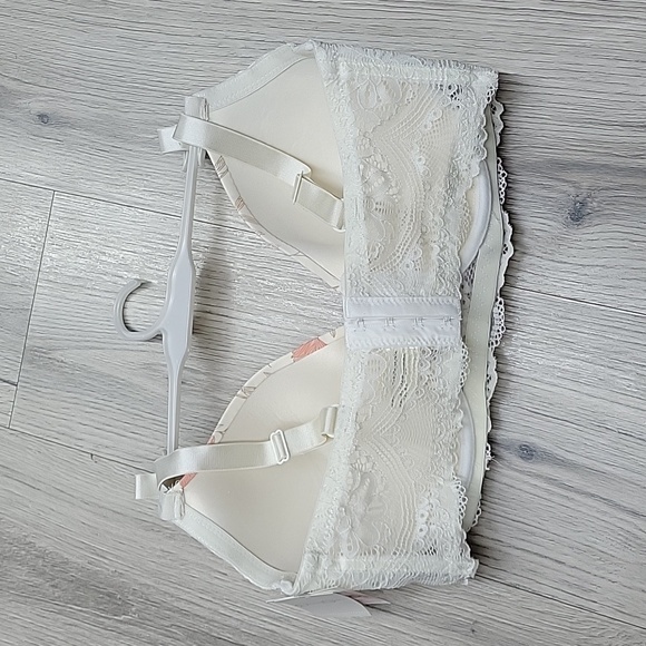 JESSICA SIMPSON BRA. - Picture 3 of 6